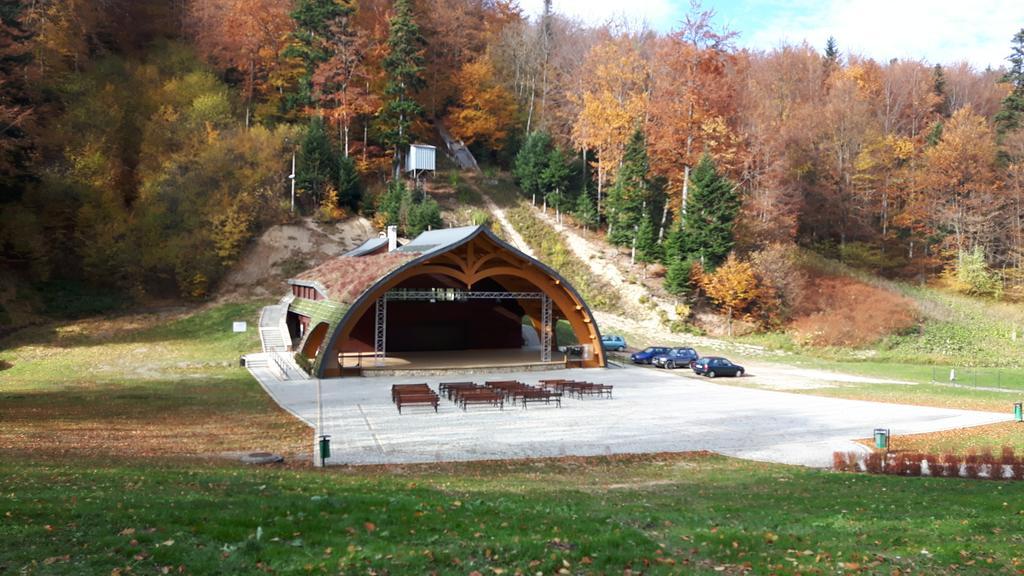 Osrodek Natura Zdroj Wellness & Spa Iwonicz-Zdrój Екстериор снимка